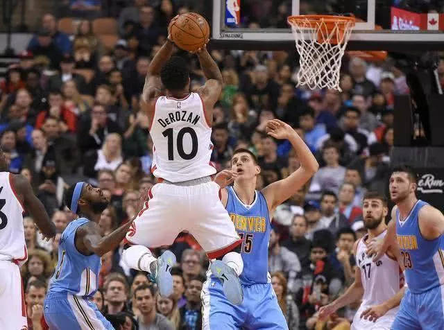 此球暴露的 此球暴露的